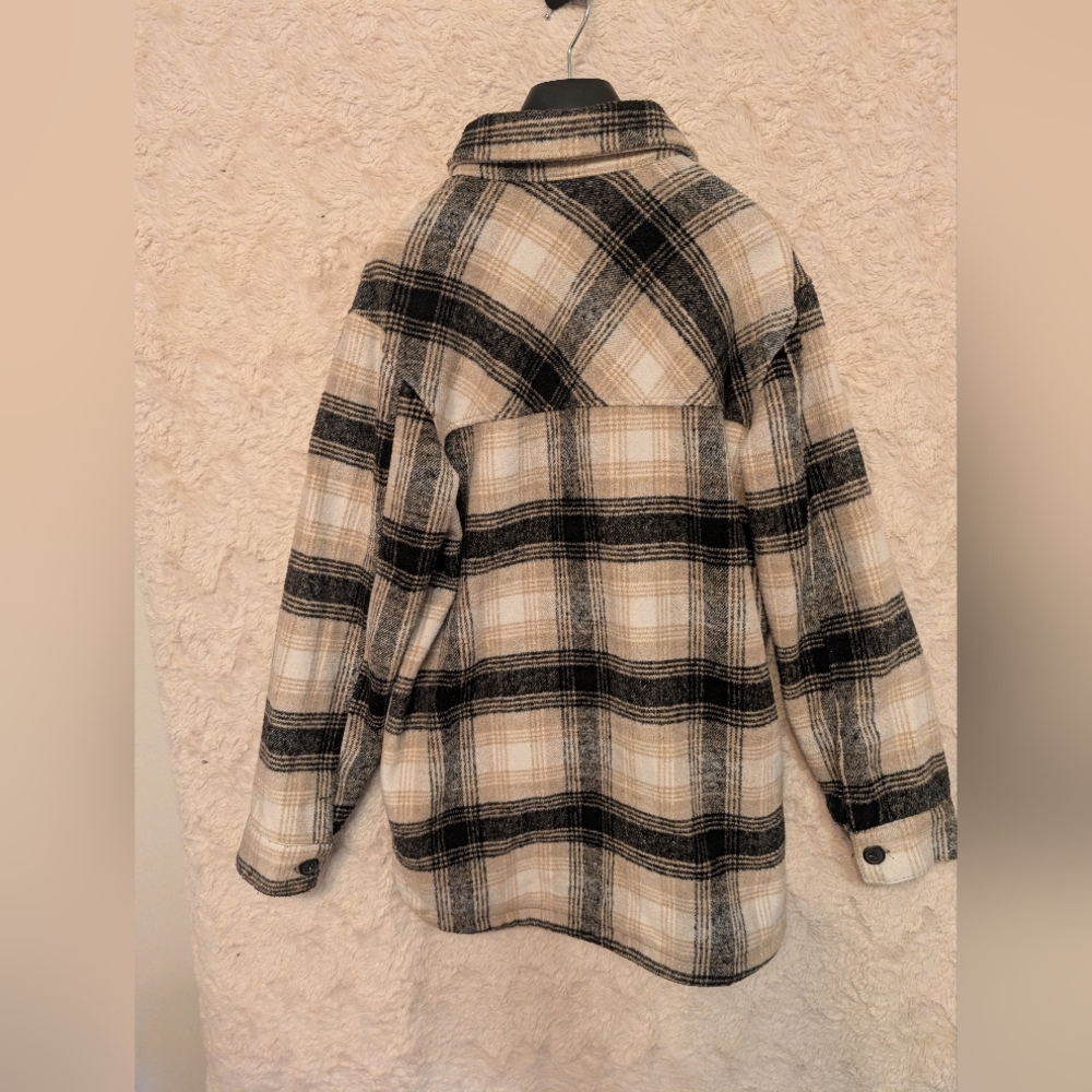 Plaid Button-Up Shirt - Picture 3 of 4